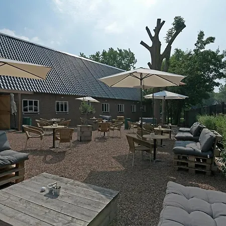 Luxe tent Eurovision Camping Rotterdam Delft