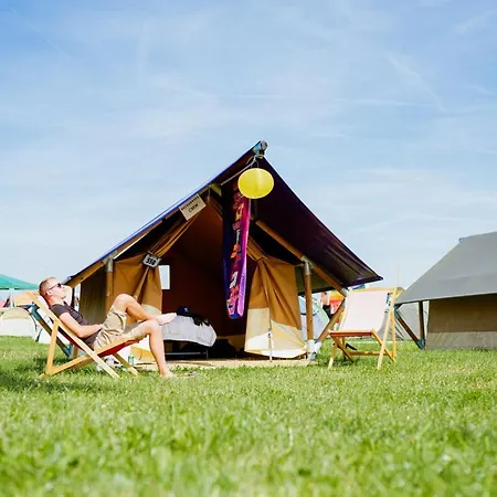 Luxe tent Eurovision Camping Rotterdam Delft